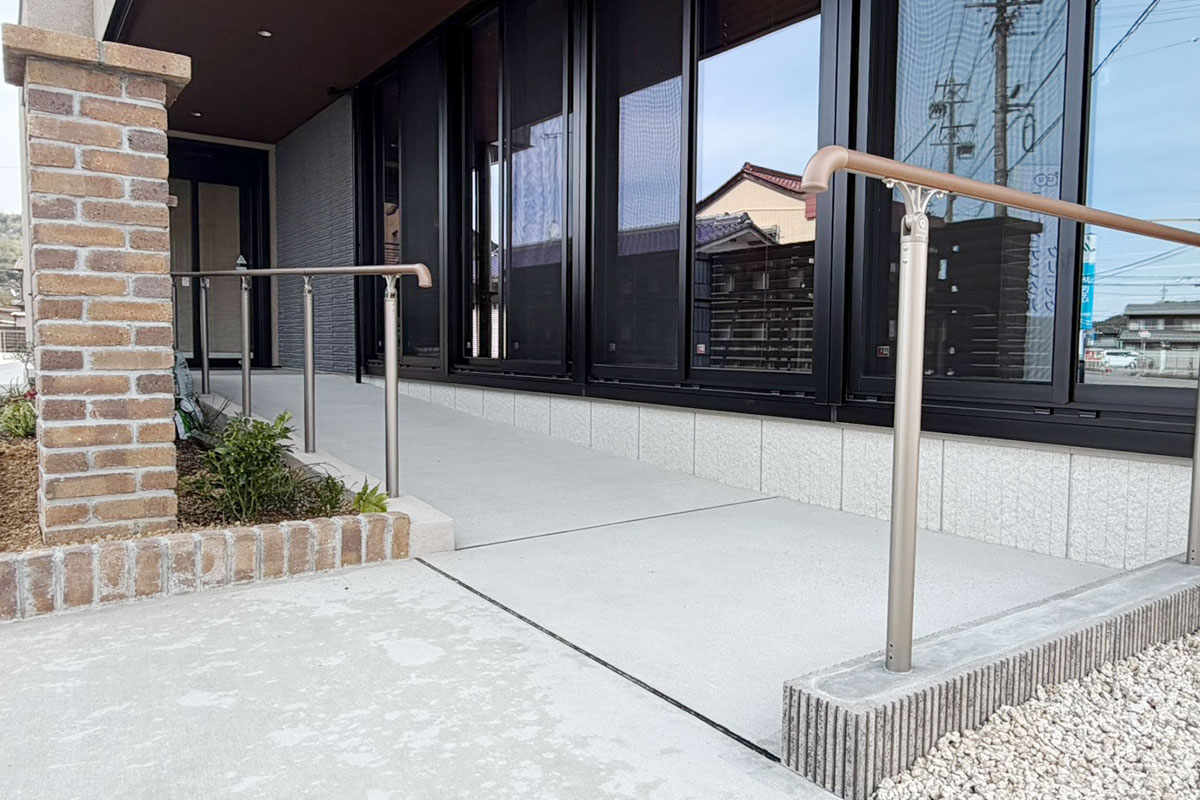 アクセス良好の通いやすい歯科医院